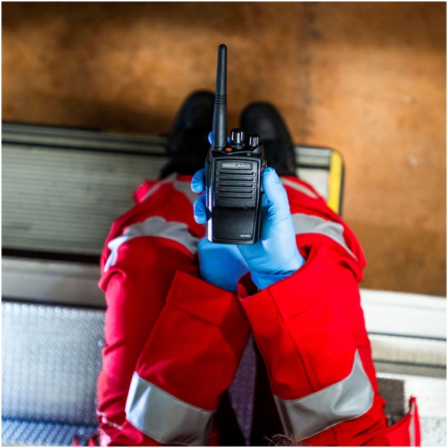 Midland G15 Pro NC (Noise Cancellation) PMR Radio IP67 Waterproof Rugged Aluminium, Long Battery Life & PC Programmable (single) - Image 7